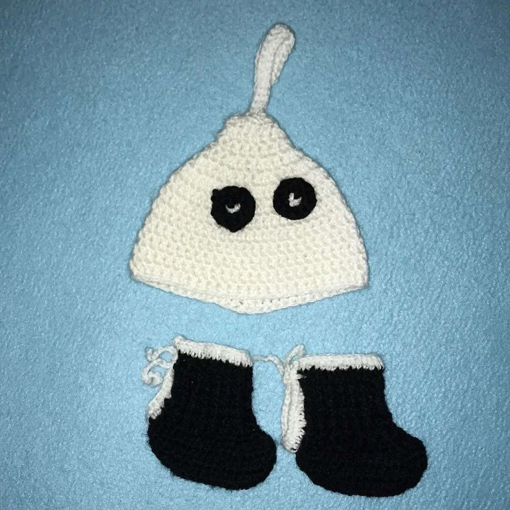 CROCHETED ghost hat and matching booties